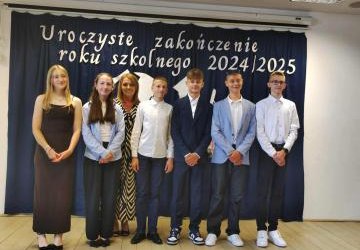 Pożegnanie klasy 8 – pełne wzruszeń i wspomnień