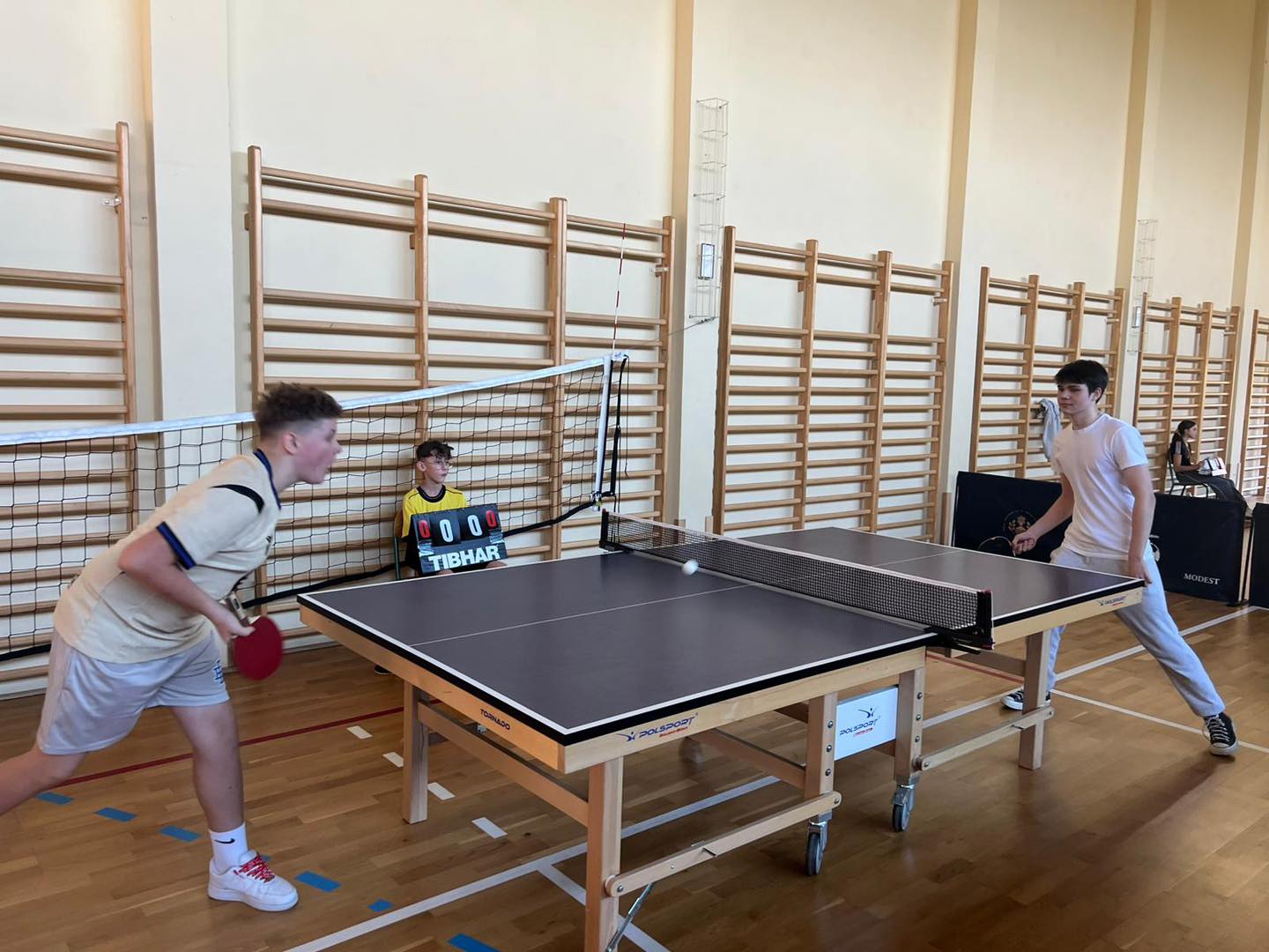 UDZIAŁ W MISTRZOSTWACH GMINY PODEGRODZIE W TENISIE STOŁOWYM