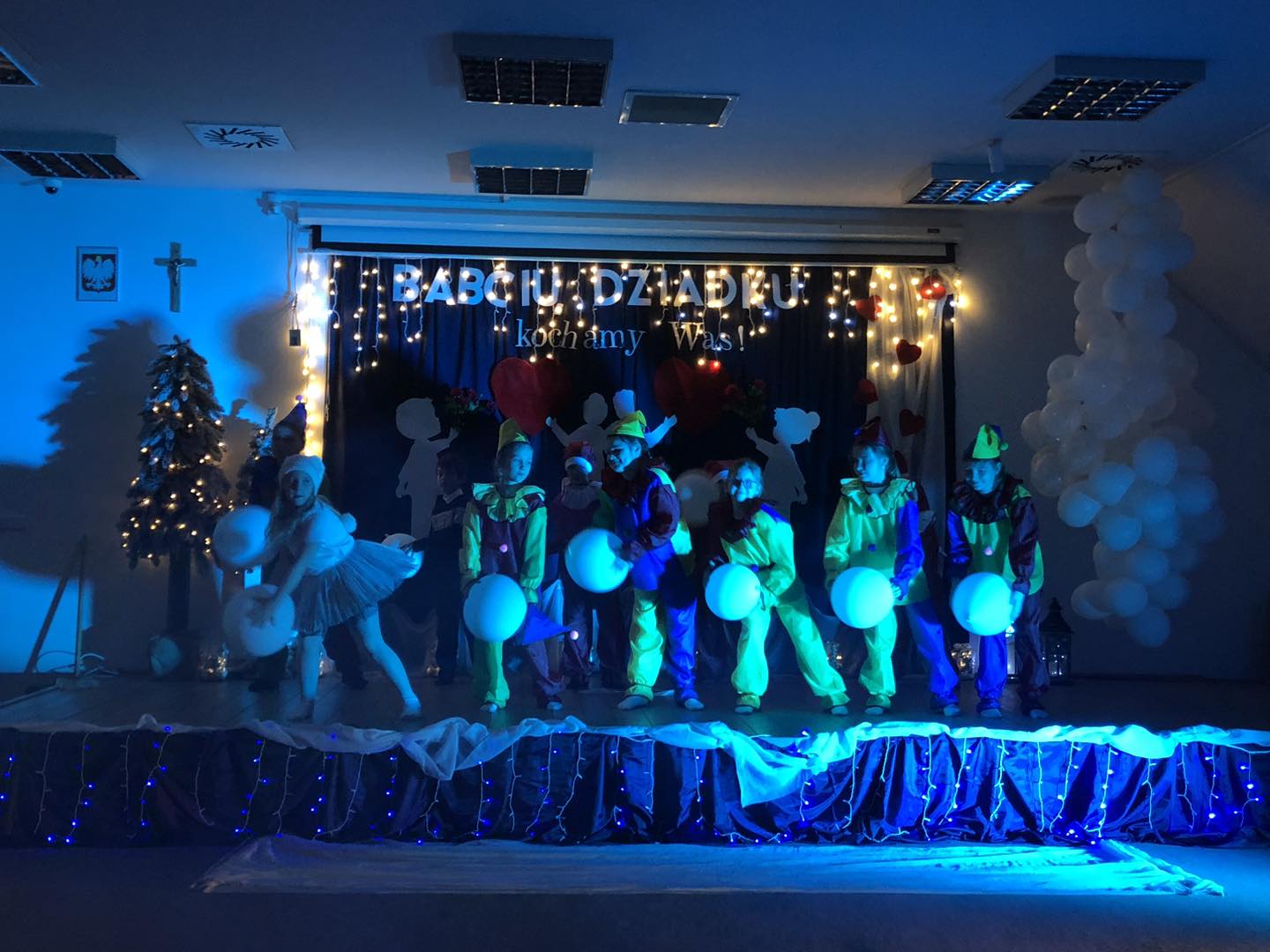 Wyjątkowy dzień pełen radości – Dzień Babci i Dziadka oraz Zabawa Karnawałowa