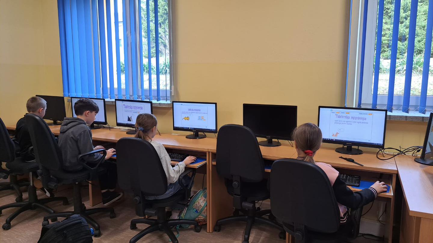 Zabawy z tabliczką mnożenia