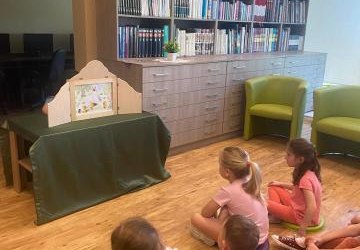 „Brzydkie Kaczątko” - lekcja biblioteczna