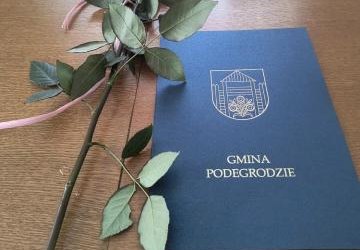 Sześciu uczniów naszej szkoły ze stypendiami Wójta Gminy Podegrodzie