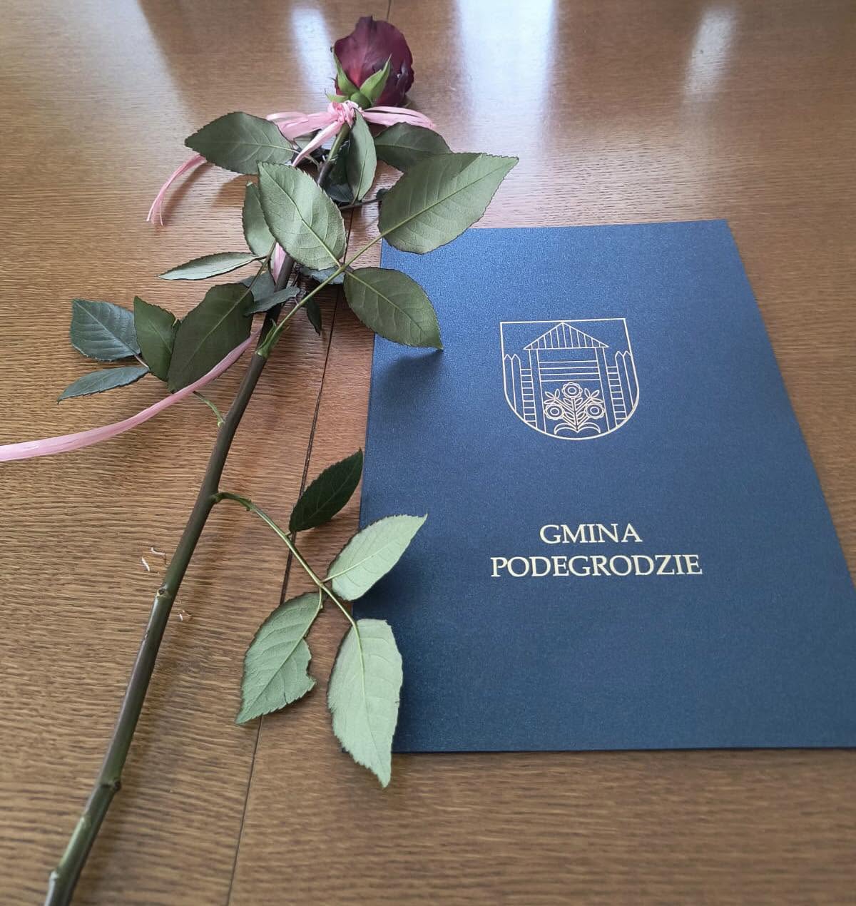 Sześciu uczniów naszej szkoły ze stypendiami Wójta Gminy Podegrodzie