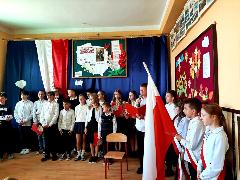 Akademia z okazji 105 rocznicy odzyskania przez Polskę niepodległości